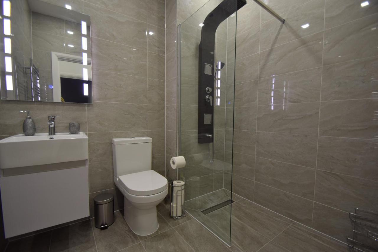 Sapphire House Telford Apartment Luaran gambar